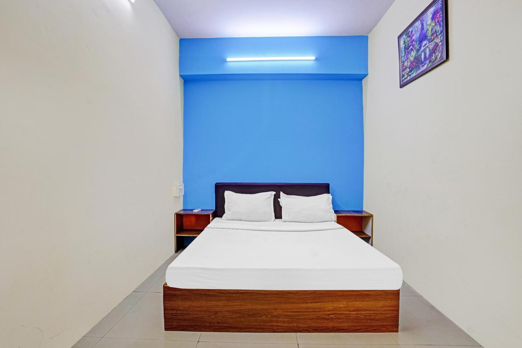 Hotel O Nova Rooms 苏拉特 外观 照片