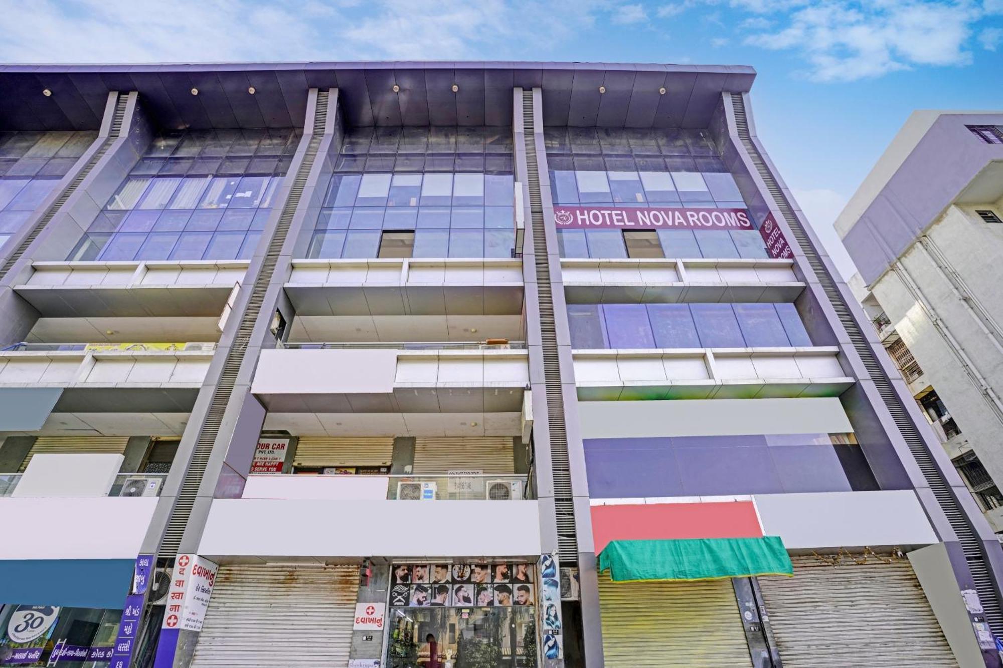 Hotel O Nova Rooms 苏拉特 外观 照片