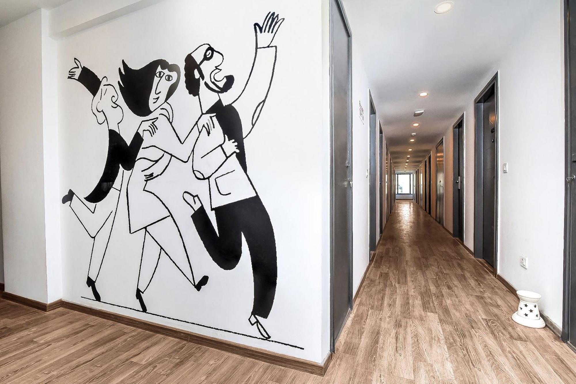 Hotel O Nova Rooms 苏拉特 外观 照片